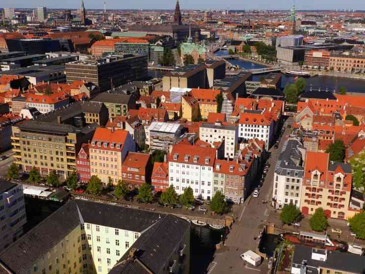 デンマークに建ち並ぶ北欧スタイルの建造物